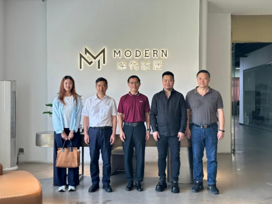 副校长李裕和带队赴摩代国际家...